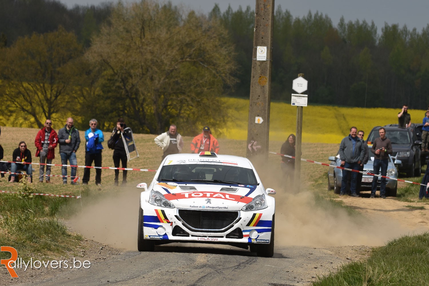 Rallye de Wallonie - Abbring en de Peugeot 208T16 de ganse dag leider ! Vandaag nog 2x4 proeven...